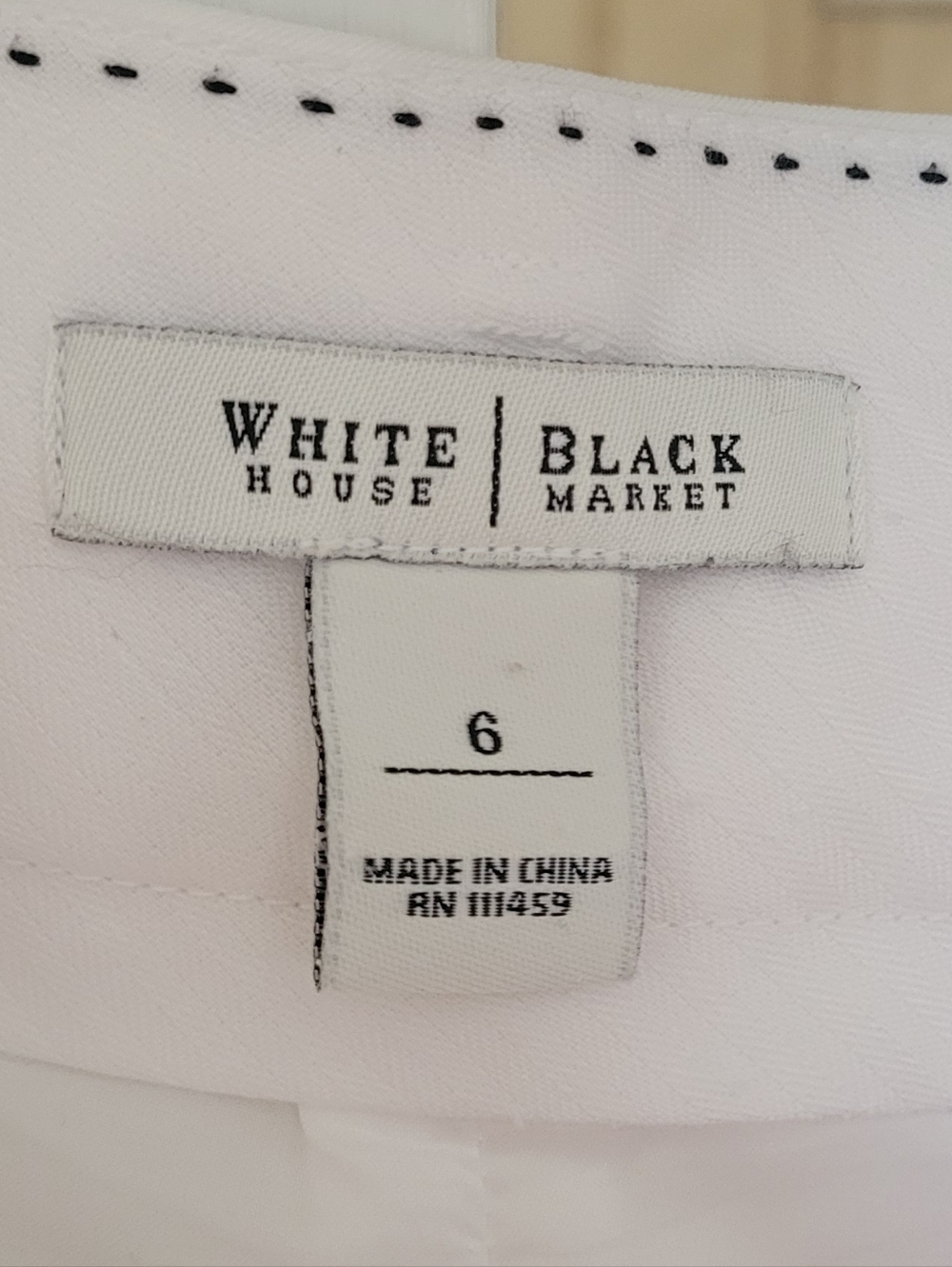 WHITE HOUSE BLACK MARKET Pleated White Pants Size 6 - Picture 5 of 8